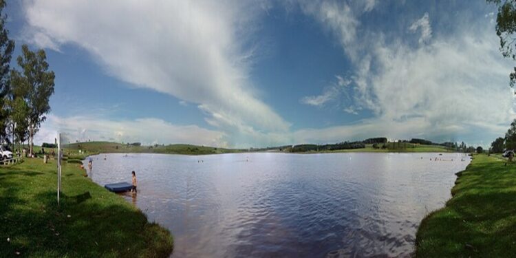 Refúgio natural no interior de São Paulo ideal para desacelerar a rotina - Créditos: commons.wikimedia.org