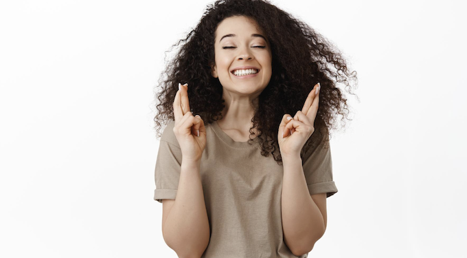 Aprenda a manter o pensamento positivo. Foto: FreePik