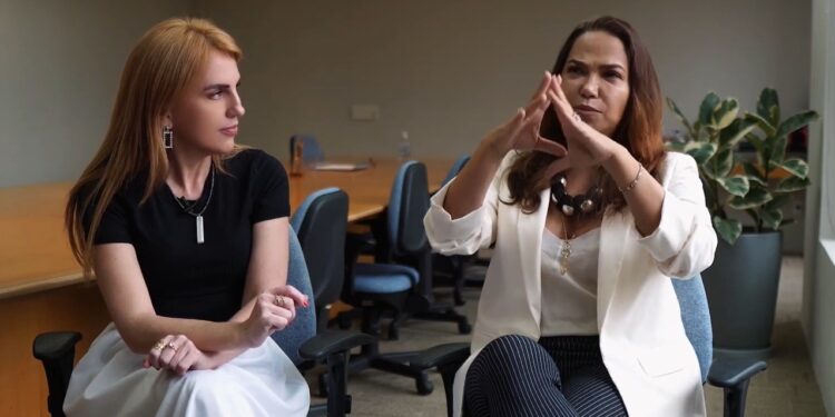 Em entrevista exclusiva, Sandra Teschner enumerou dicas para tornar nosso 2026 mais leve. Foto: Reprodução.