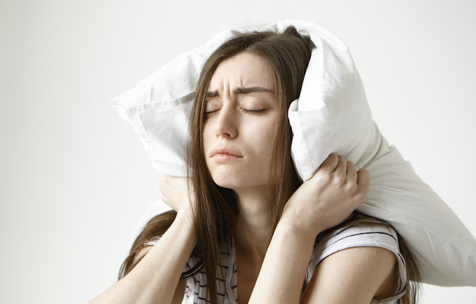 Acorda cansada? 7 possíveis causas e o que fazer para recuperar a disposição. Foto: FreePik