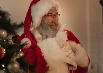 Quando o próximo Natal chegar, a magia do Papai Noel ainda estará lá? - Crédito: FreePik