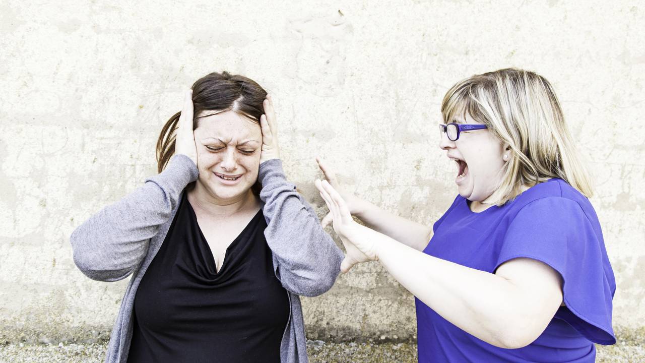 Por que algumas amizades cansam mais do que ajudam?