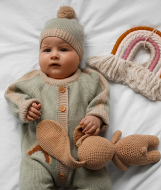 Bebê arco-íris. Foto: FreePik