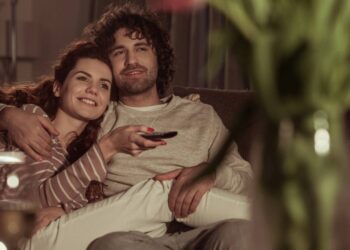 Drama romântico no Top one que vai além da história de amor - Créditos: depositphotos.com / IgorVetushko