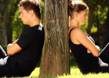 Traços astrológicos associados a conflitos recorrentes no amor - Créditos: depositphotos.com / macniak