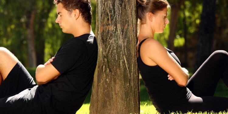 Traços astrológicos associados a conflitos recorrentes no amor - Créditos: depositphotos.com / macniak