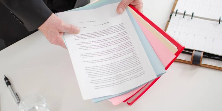 Como proteger documentos importantes contra o tempo