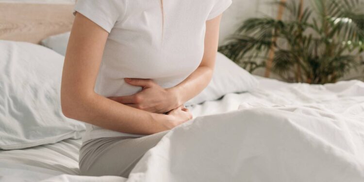 Intestino preso, estufamento e cansaço: sinais de que seu corpo pede atenção