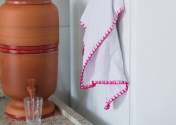 Como adquirir um filtro de barro pode fazer toda a diferença na sua hidratação