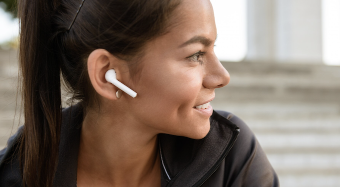 A verdade sobre o uso de fones blueotooth. Foto: FreePik