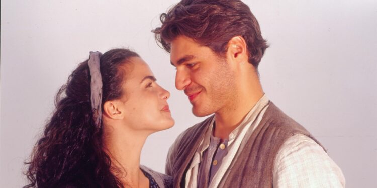 Giuliana e Matteo ficam juntos no final de 'Terra Nostra'