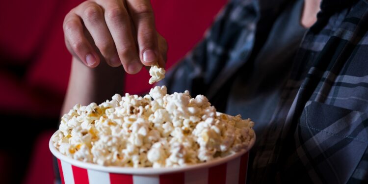 ingresso de cinema a R$ 10