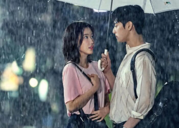 Relações universitárias que revelam a pressão dos padrões estéticos - Créditos : Netflix