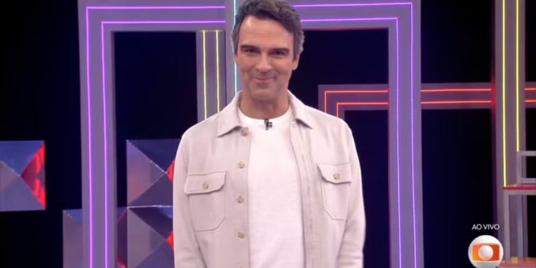 que horas começa o bbb hoje