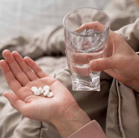 Você toma medicação para “suportar” o seu trabalho? Foto: FreePik