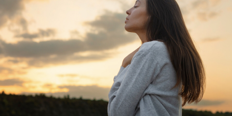 Saúde mental influencia diretamente no funcionamento cardíaco. Foto: FreePik