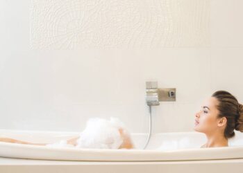 Como transformar banho em um momento de spa caseiro