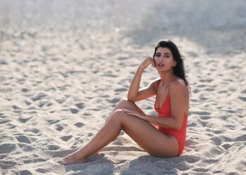 A perda rápida de peso deixa sequelas como flacidez e perda de contorno corporal mas tudo pode ser resolvido com uma combinação de tratamentos. Foto: Pixabay.