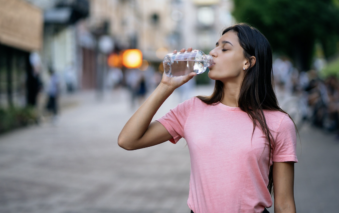 Como evitar a ressaca? Foto: FreePik