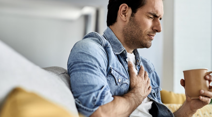 Homens podem ter problemas cardíacos 10 anos antes de mulheres. Foto: FreePik