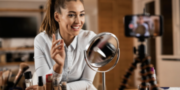 Profissão influencer. Saiba mais. Foto: FreePik