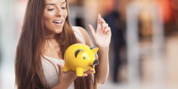 Faça seu dinheiro trabalhar por você. Foto: FreePik