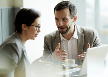 Como pedir demissão sem "fechar as portas"? Foto: FreePik