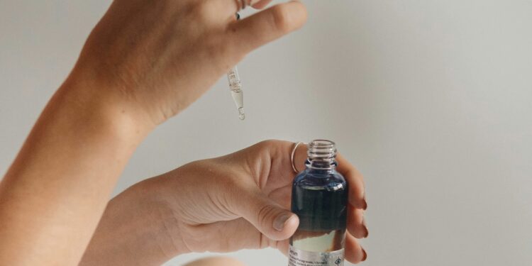 riscos de usar ácidos no rosto