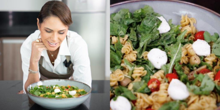 Salada de macarrão integral