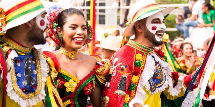 Médico aponta dicas para manter a saúde nos dias de festa. Foto: Pixabay.