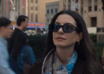 Anne-Hathaway
