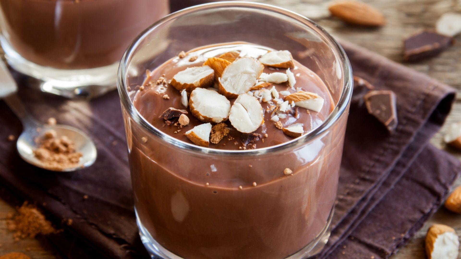 Mousse de chocolate vegano, cremoso e proteico
