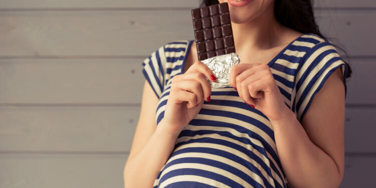 Páscoa na gravidez: Gestante pode comer chocolate?