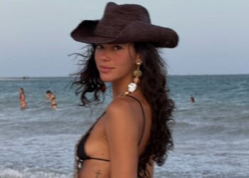 "A louca do laser": Bruna Marquezine conta quais procedimentos estéticos faz para manter a qualidade da pele, o colágeno em dia e sua beleza - Reprodução Instagram/@brunamarquezine