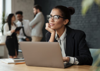 Será que você tem direito a indenização no trabalho? Foto: FreePik