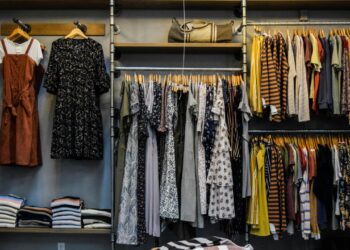 Como atualizar o guarda-roupa para o outono sem gastar muito? - Crédito: Unsplash/
Burgess Milner