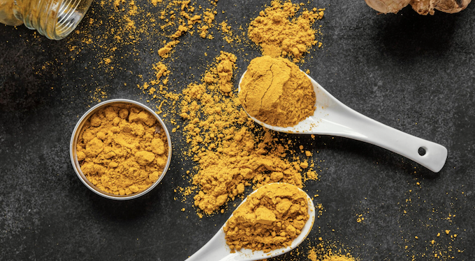 Suplementos de cúrcuma podem ser perigosos. Foto: FreePik