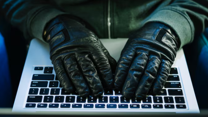 Alerta: pode ser golpe! Foto: FreePik