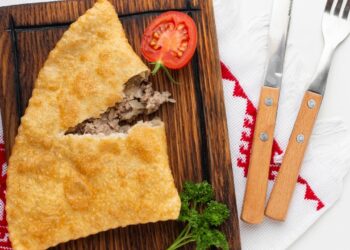 pastel de feira com 2 ingredientes
