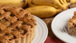 Torta de banana com aveia: aprenda receita que fica pronta em 30 minutos