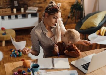 Não é um superpoder! Ser multitarefa é uma ilusão do cérebro e pode afetar sua atenção em tarefas simples do dia a dia - Crédito: FreePik