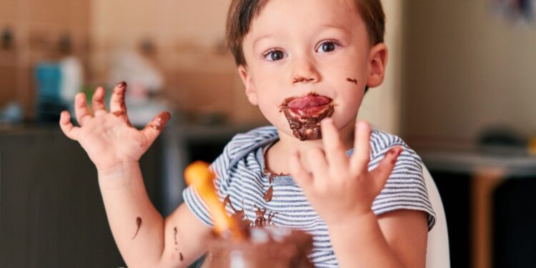 como-tirar-mancha-de-chocolate