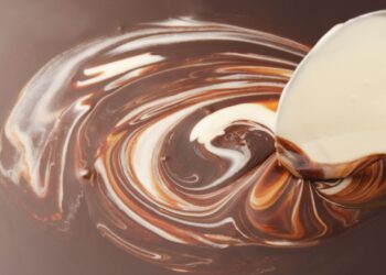 Brigadeiro-cremoso-de-colher-com-mix-de-chocolates