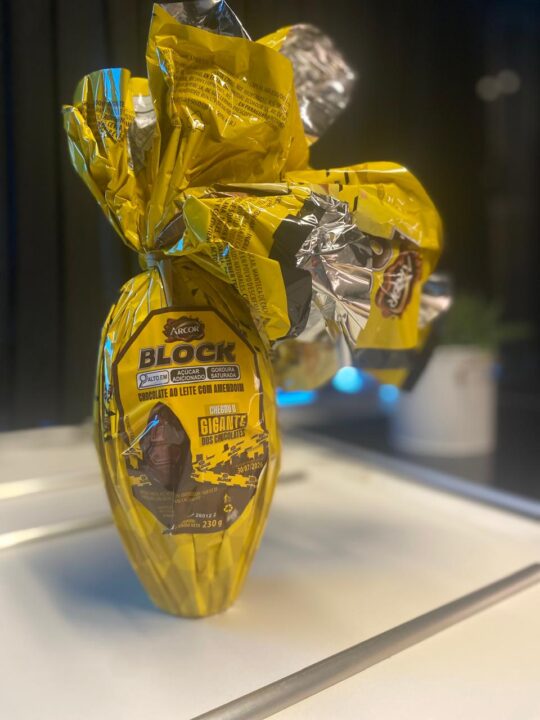 Chocolate ao leite com amendoim, da Arcor
