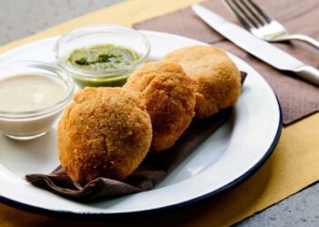 Bolinho Salgado com Abóbora, Chia e Gergelim