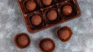 Brigadeiro de whey protein: doce fit, cremoso e fácil para matar a vontade sem sair da dieta