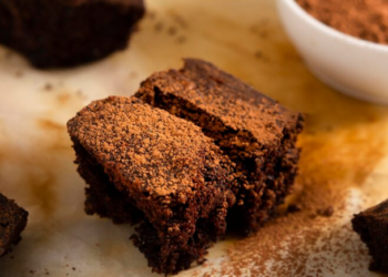 Brownie de chocolate reaproveitado. Foto: FreePik