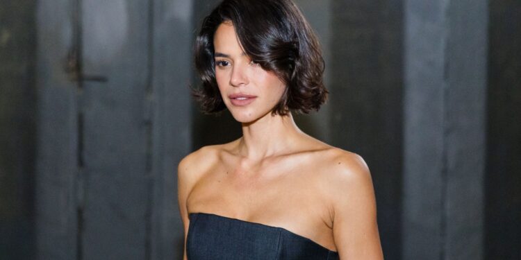 Bruna-Marquezine