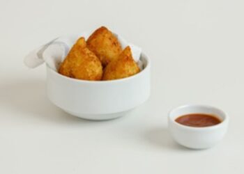 coxinha de batata-doce com frango