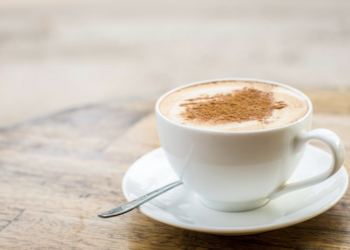 Café com leite faz mal? Foto: Magnific